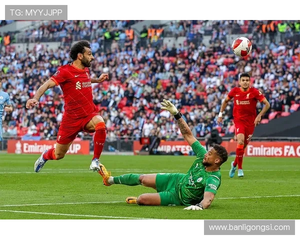 阿森纳争冠瓶颈显现：实力与经验双重考验影响赛季走势