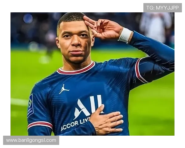 豪门危机！巴黎球星矛盾升级，战术体系崩盘，姆巴佩主导下的争冠之路岌岌可危