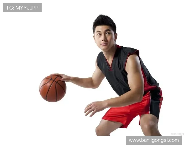 两次运球属于违例吗？规则解析告诉你正确判定方式